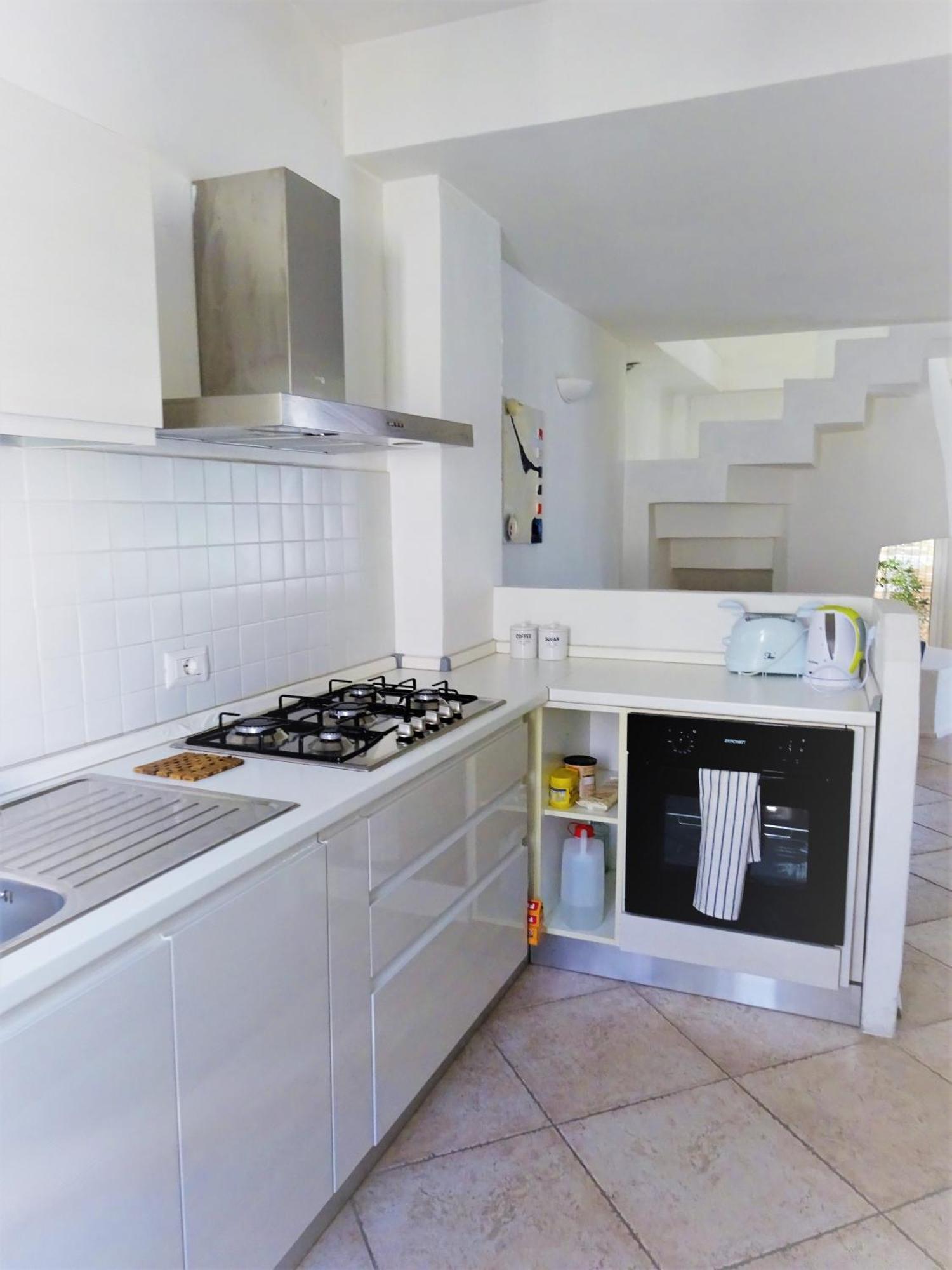 White - San Pantaleo Apartment Ngoại thất bức ảnh
