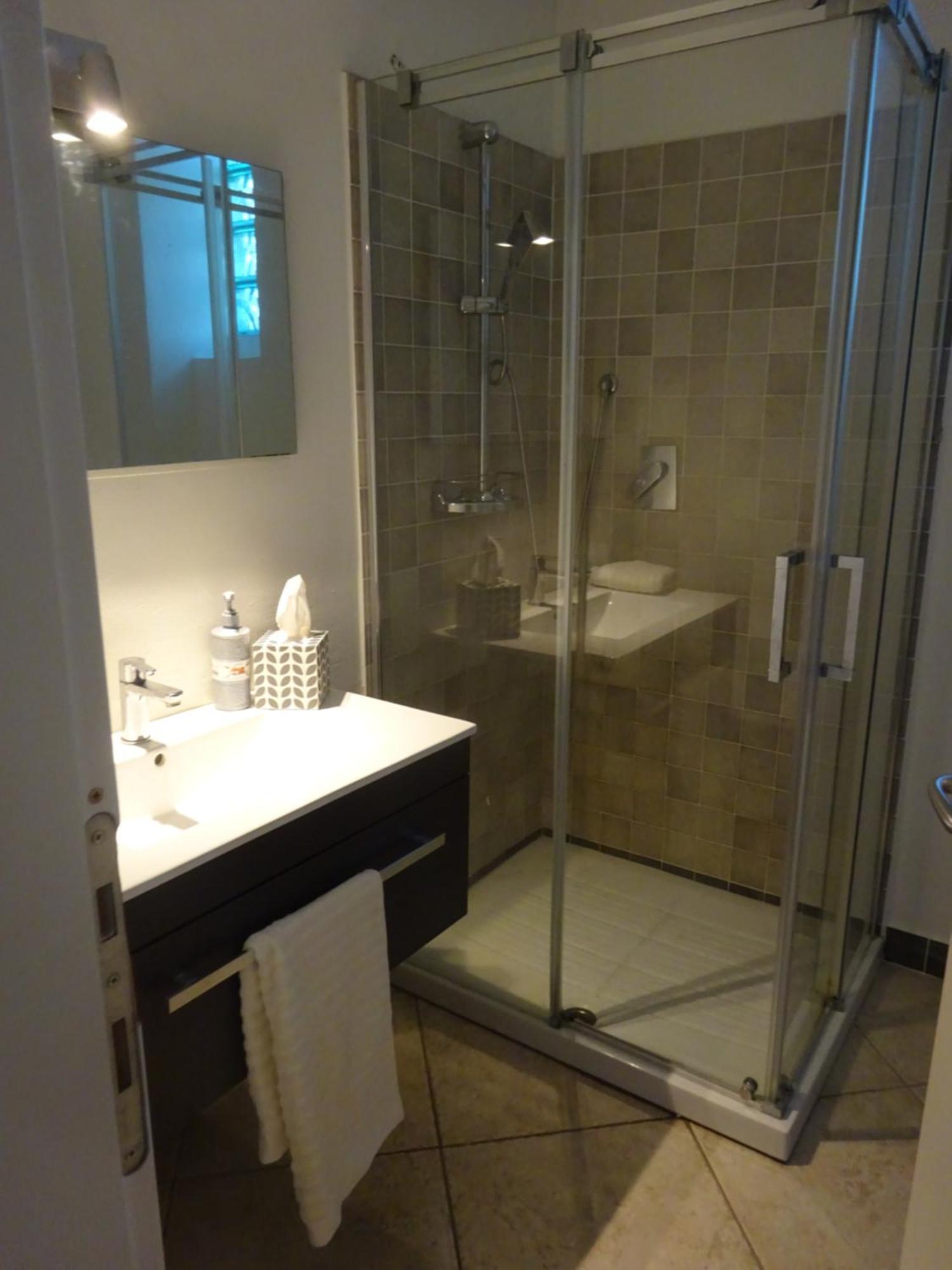 White - San Pantaleo Apartment Ngoại thất bức ảnh