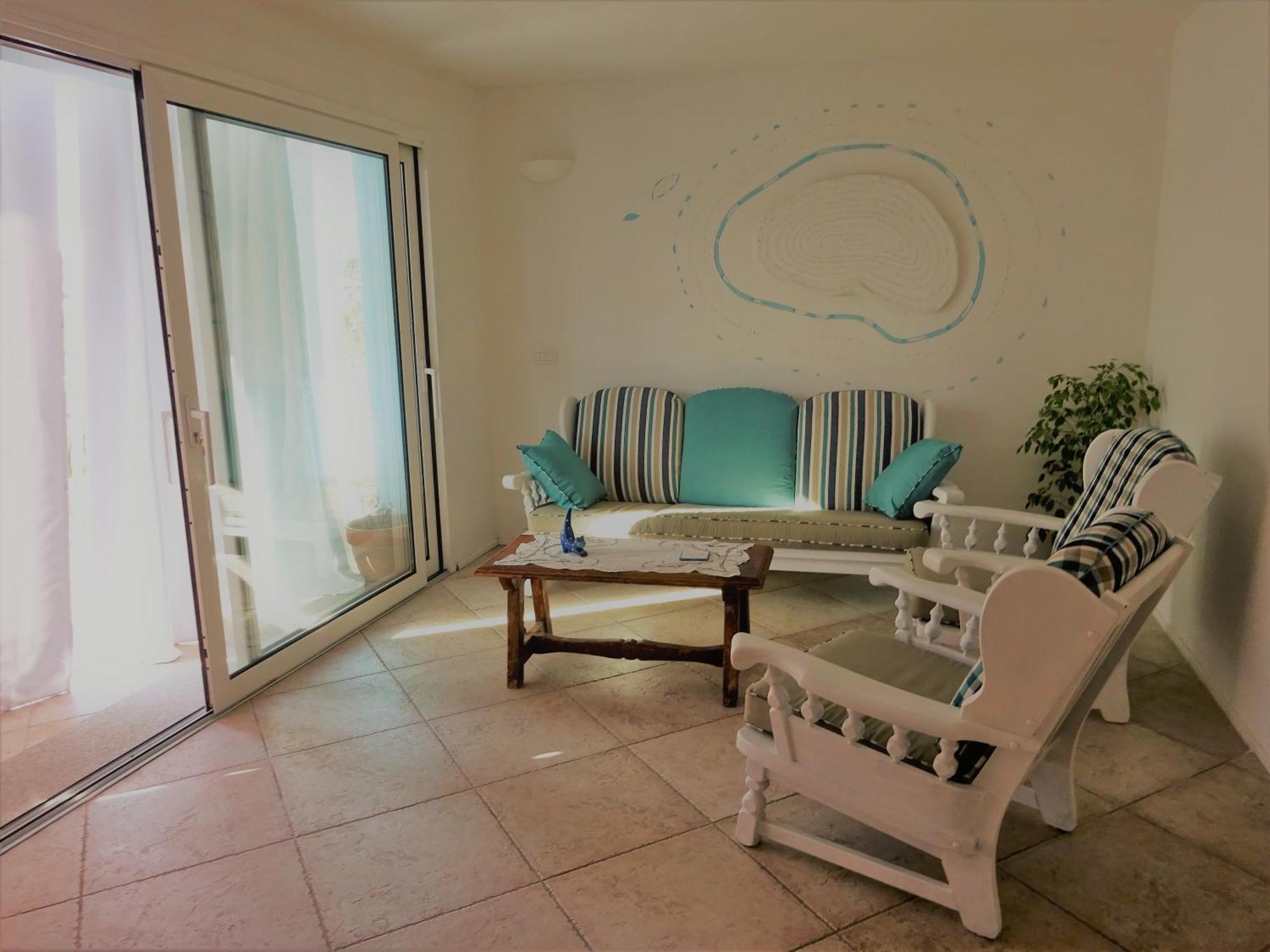 White - San Pantaleo Apartment Ngoại thất bức ảnh